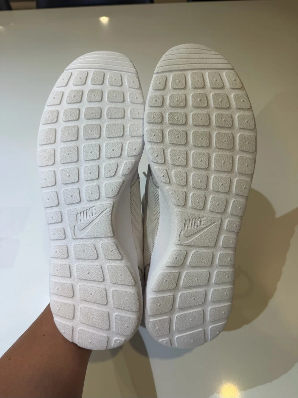 Nike Women’s White Lightweight Running Shoes with Rhinestone Swoosh Size 10